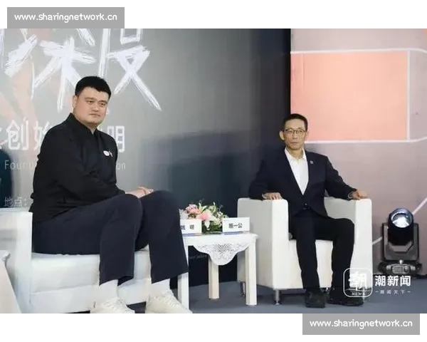 奥尼尔罕见显娇小!五人合影中竟有中国巨人姚明